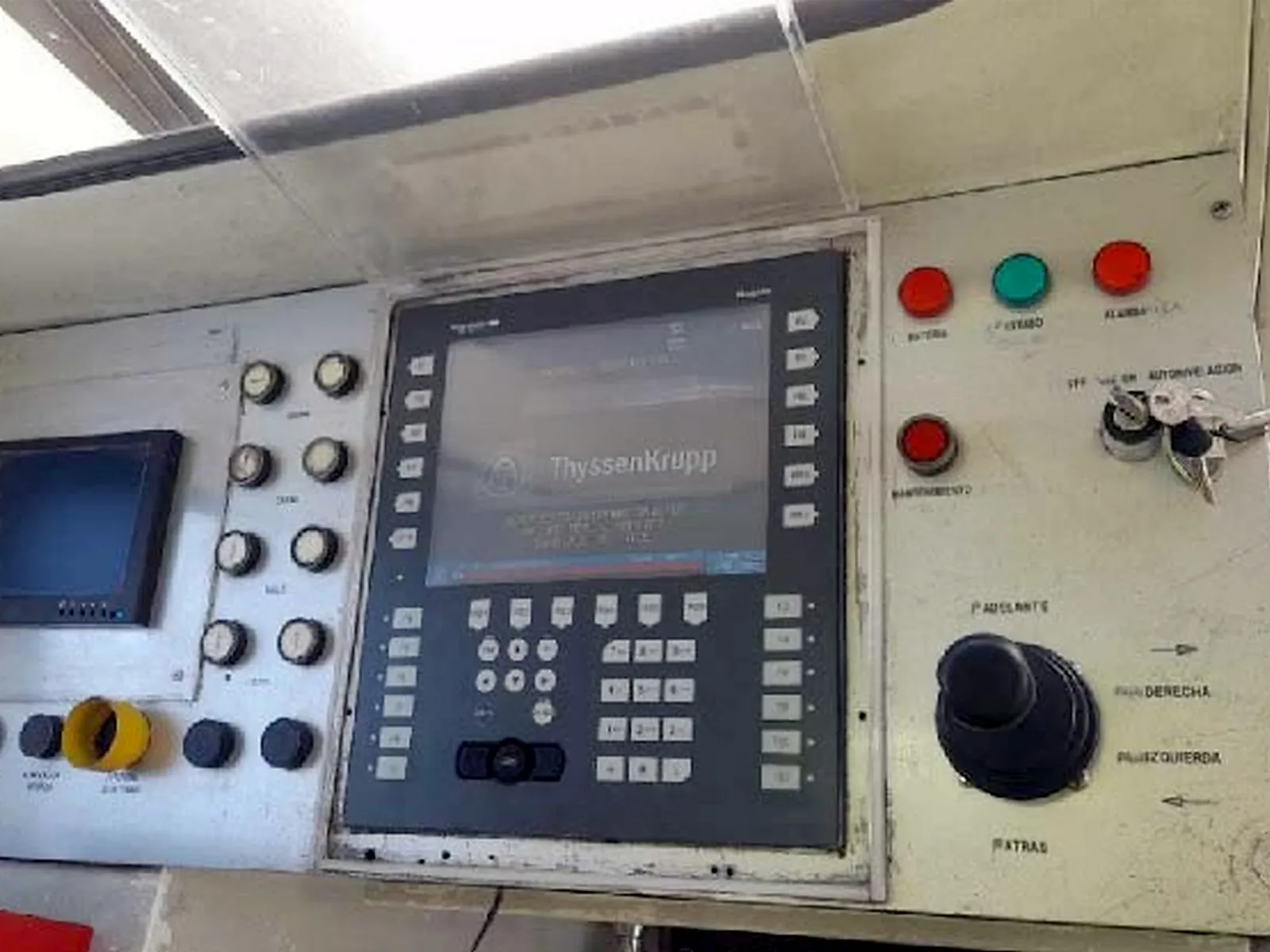 Original boarding bridge control panel, with analogue joystick and keypad
