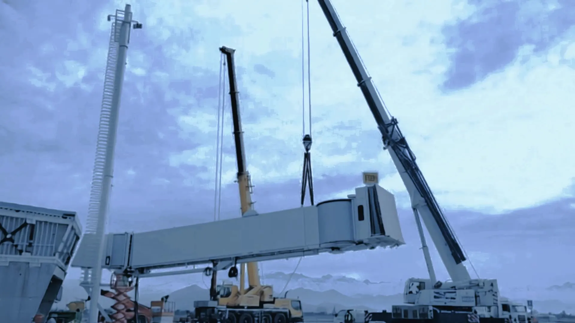 Integrated solutions for the operation and modernization of airports and ports in Latin America